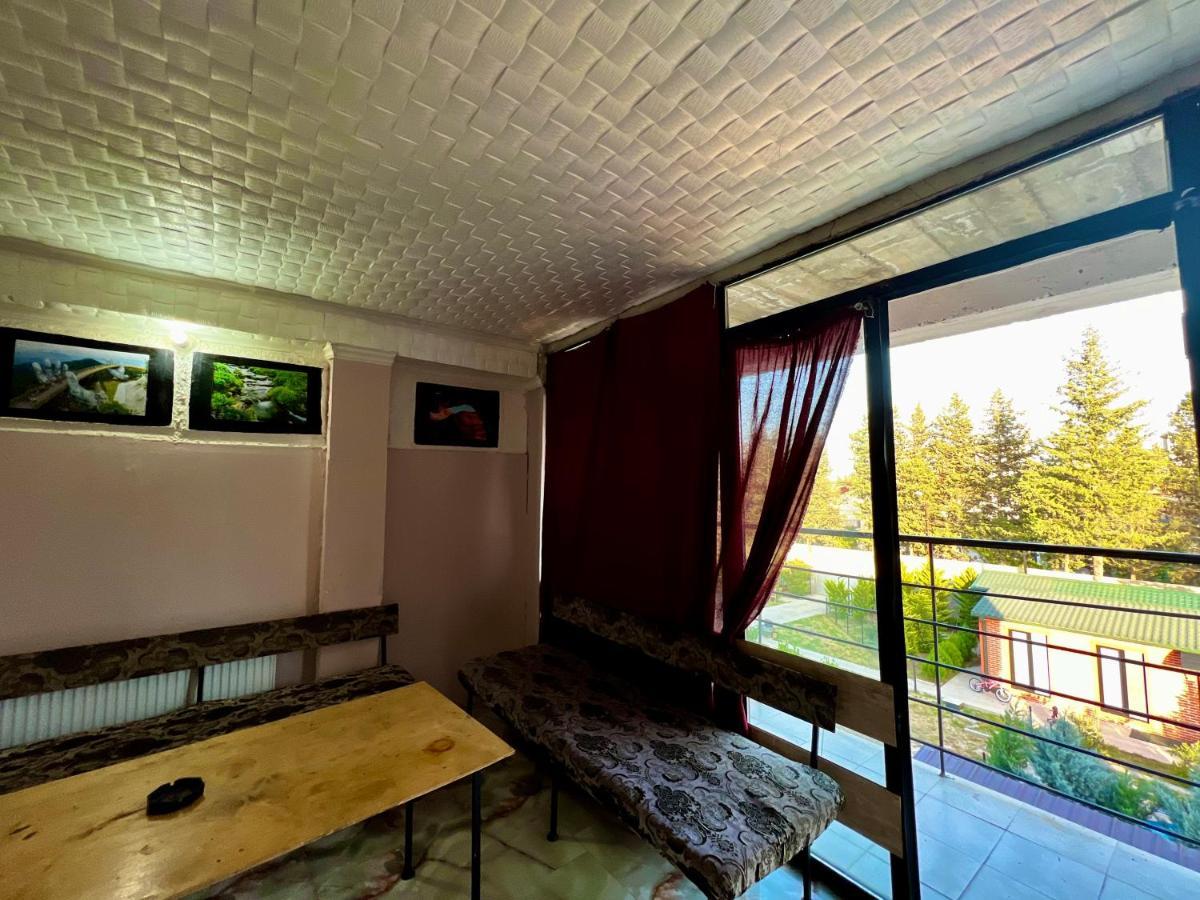 Smile Guesthouse Tiflis Exterior foto