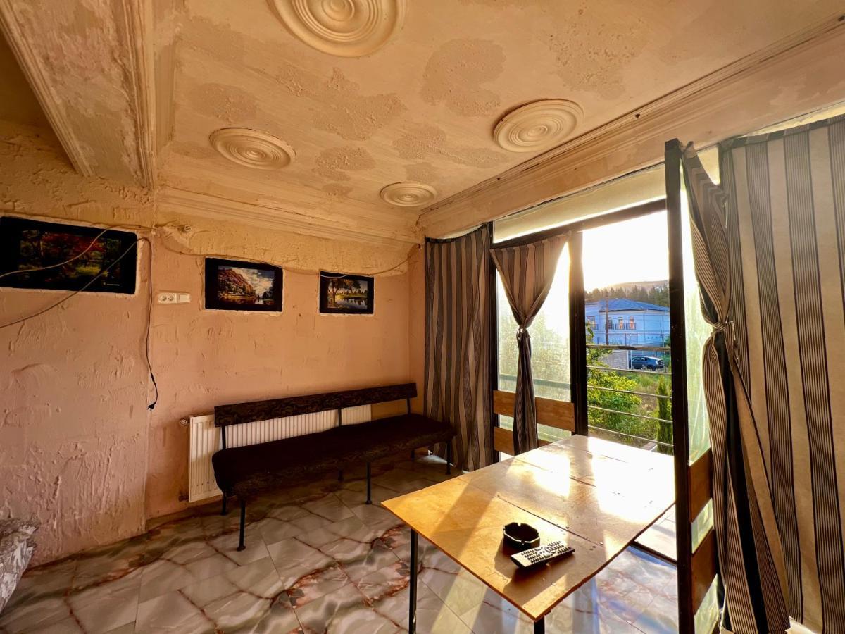 Smile Guesthouse Tiflis Exterior foto